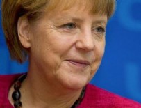 VİZE KOLAYLIĞI - Merkel: Türkiye ile zirve yapacağız