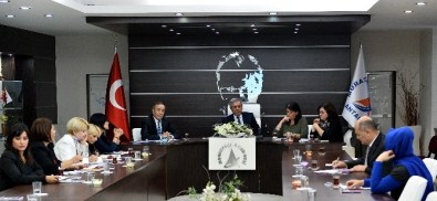 Muratpaşa'dan Kadın Sorunlarına Çözüm Ekibi