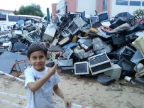 ORTA DOĞU TEKNIK ÜNIVERSITESI - Teknoloji De Teknolojiye Yenik Düştü