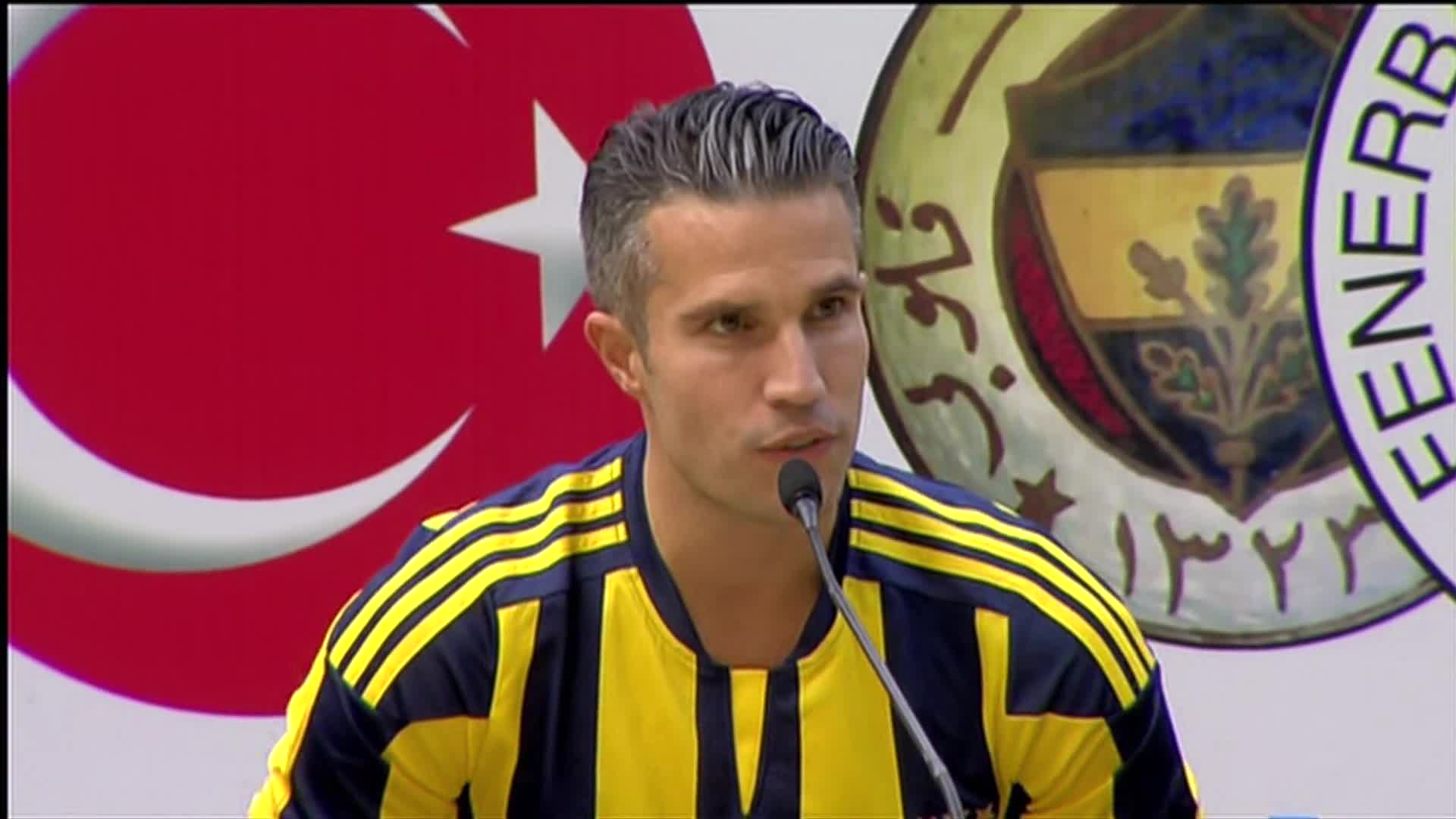 Van Persie İstanbul'dan ayrıldı!