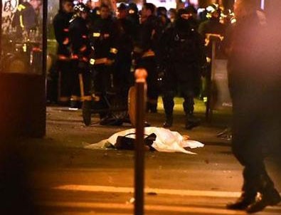 Paris bombacısının üzerinden Suriye pasaportu çıktı