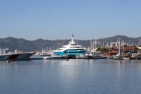 Hindistan'ın En Zengin Adamının Süper Yatı Marmaris'e Demirledi