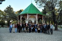 YALÇıN SEZGIN - İranlı Turizmciler Akşehir'e Hayran Kaldı