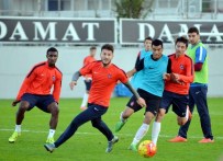 SADI TEKELIOĞLU - Trabzonspor, U21 Takımıyla Hazırlık Maçı Yaptı