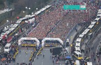SOKAK SANATÇILARI - Vodafone İstanbul Maratonu Yarın 37. Kez Koşulacak