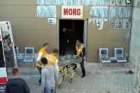 CUNDA ADASı - Ayvalık'ta Vurgun Yiyen İki Dalgıçtan Biri Hayatını Kaybetti