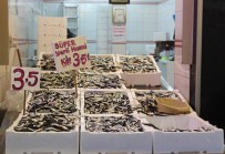 Balık Tezgahında Hamsi Arttı Fiyat Düştü