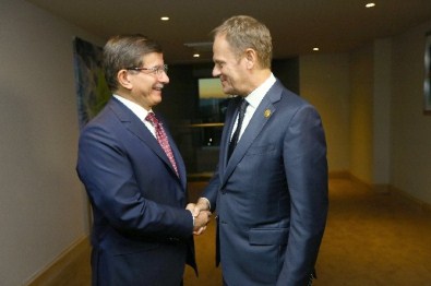 Başbakan Davutoğlu Liderlerle İkili Görüşme Yaptı