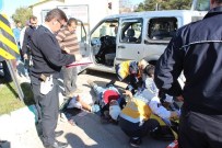 Beyşehir'de Trafik Kazaları Açıklaması Üç Yaralı