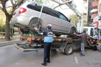 TRAFİK KANUNU - Büyükşehir'den Engelli Park Uyarısı