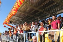 OSMAN VAROL - Kızılcabölük Spor Tesisi Açıldı