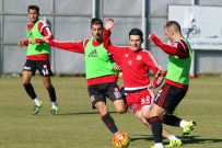 İBRAHIM AKıN - Medicana Sivasspor'da Beşiktaş Maçı Hazırlıkları