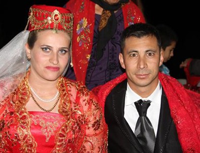 'Şakacı damat' İsmail Üstün ve Dilek Berberler dünya evine girdi