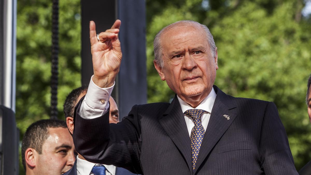 Bahçeli: Paris'in içine Şam kaçtı, beyefendiler başka alemde