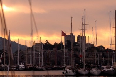 Bodrum'da Renk Cümbüşü Sabahlar