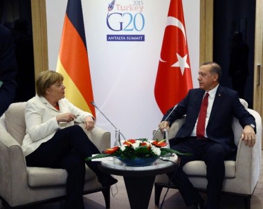 Cumhurbaşkanı Erdoğan, Merkel'i kabul etti