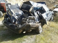 Gürün'de Trafik Kazası Açıklaması 4 Yaralı