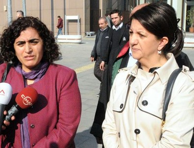 Sebahat Tuncel ve beraberindekiler İÜ'ye alınmadı