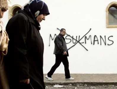 Slovakya Müslümanları fişliyor