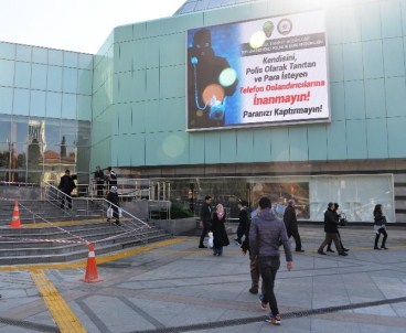 Toplum Destekli Polislerden Telefon Dolandırıcılarına Karşı Uyarı