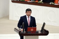 MİLLETVEKİLİ YEMİNİ - Başbakan Ahmet Davutoğlu Erken Yemin Etti
