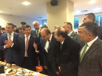 Başbakan Davutoğlu'dan Bilecik Ekibine Yakın İlgi