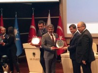 BÖLÜKYAYLA - Başbakan Davutoğlu'ndan Adıyaman'a 4 Plaket
