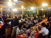 RUMELI - Didim'de Yoranlılar Yemekte Bir Araya Geldi