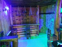 Kendi Eliyle Yaptığı Motelini Satışa Çıkardı