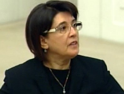Leyla Zana Meclis'i karıştırdı
