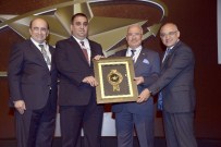 TÜRKIYE KALITE DERNEĞI - Tarsus Belediyesi Mükemmellik Elçiliği Ödülünü Aldı