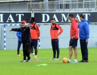 SADI TEKELIOĞLU - Trabzonspor, Gençlerbirliği Maçının Hazırlıklarını Sürdürdü