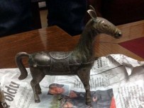 SİLAHLI KAVGA - Adilcevaz'da 103 Tarihi Eser Ele Geçirildi