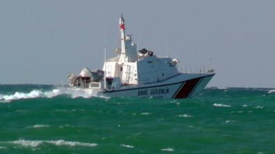 Bodrum'da kaçakları taşıyan tekne battı