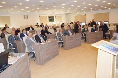 Kastamonu'da İl Genel Meclisi'nde 'Komisyon' Tartışması