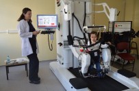 YÜRÜME ROBOTU - Kayseri Eğitim Ve Araştırma Hastanesi'nde Robotik Yürüme Cihazı Hizmete Girdi
