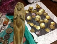 TARİHİ ESER KAÇAKÇILIĞI - Silah Ararken, Tarihi Eser Buldular