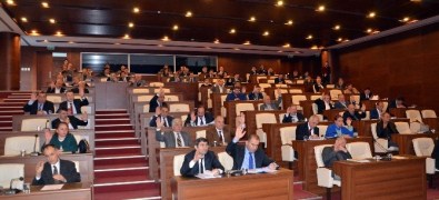Trabzon Büyükşehir Belediyesi Meclis Toplantısı'nda Trabzon'un Türkiye'nin En Yaşanılabilir Kenti Olması Konuşuldu