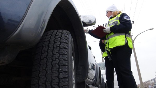 Kar Lastiği Takmayana 571 TL Ceza Kesilecek