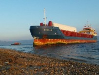 KURU YÜK GEMİSİ - Çanakkale Boğazı'nda yük gemisi karaya oturdu