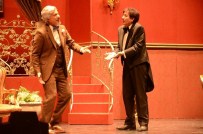 BEHZAT UYGUR - Eşinin Ölüm Yıl Dönümünde Sahnelere Geri Döndü