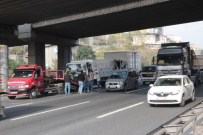 ZİNCİRLEME KAZA - İstanbul'da Zincirleme Kaza Açıklaması TEM'de Trafik Felç !