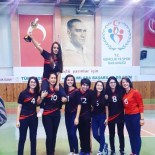 DAMAT İBRAHİM PAŞA - Liseler Arası Kız Hentbol Maçlarında Hayri Mehmet Ürgüplü Anadolu Lisesi İl Birincisi Oldu