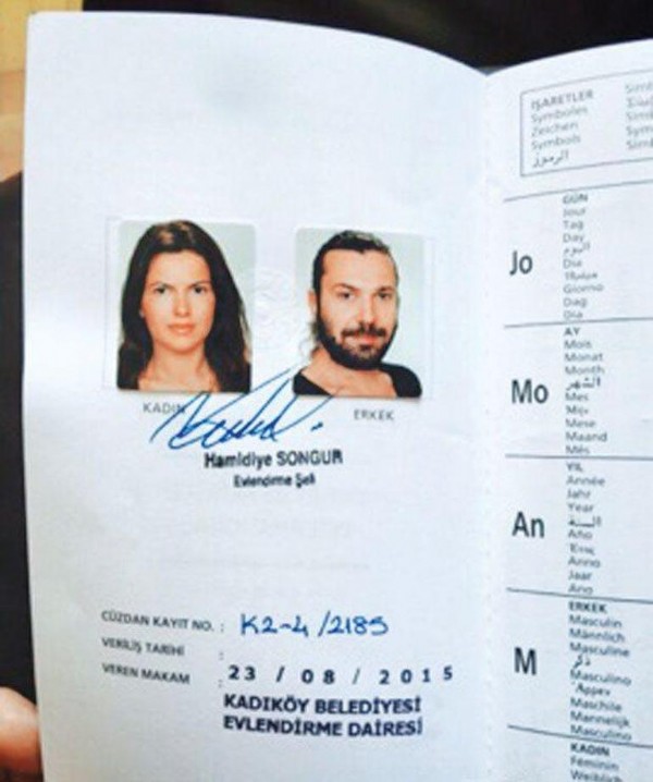 Halil Sezai tek celsede boşandı