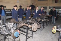 Üniversiteli İşsizler Artınca Meslek Liselerinin Değeri Arttı