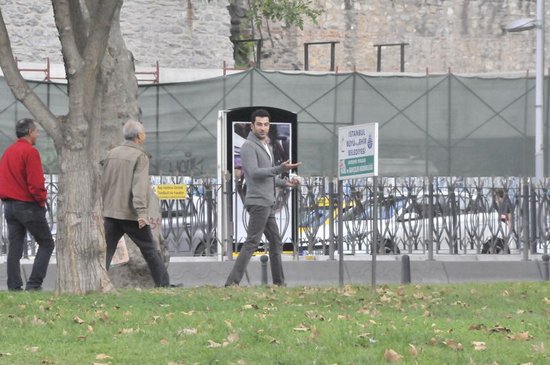 Kenan İmirzalıoğlu cami çıkışı görüntülendi