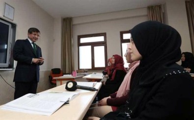 Başbakan Davutoğlu'dan Coğrafya Ve Türkçe Dersi