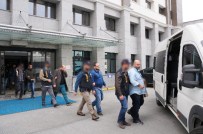 SİM KART - Bu Adamlarda Her Türlü Pislik Var