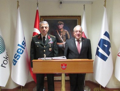 Jandarma Genel Komutanı Org. Mendi TSK Güçlendirme Vakfı'nı Ziyaret Etti