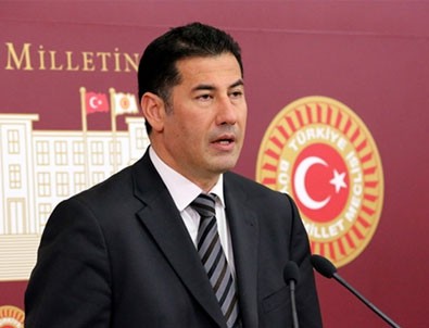 Sinan Oğan adaylığını açıkladı